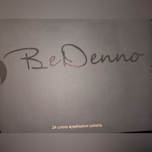 BeDenno 24 Colors Eyeshadow Palette - Picture 1 of 5
